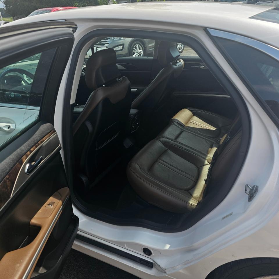 Lincoln MKZ Hybrid Sedan 2015