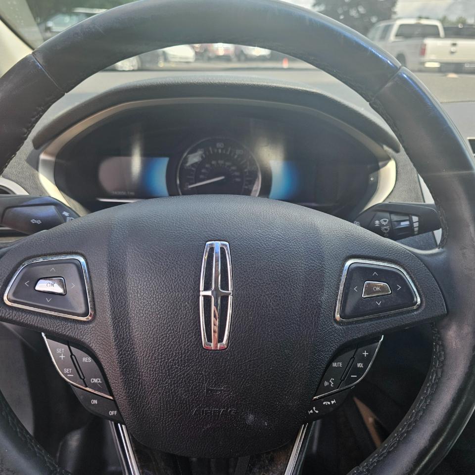 Lincoln MKZ Hybrid Sedan 2015