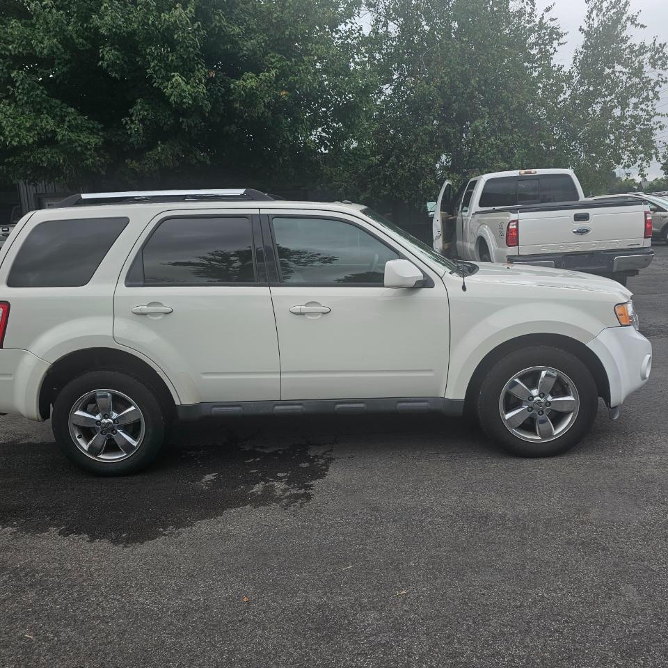 Ford Escape Limited 4WD 2011