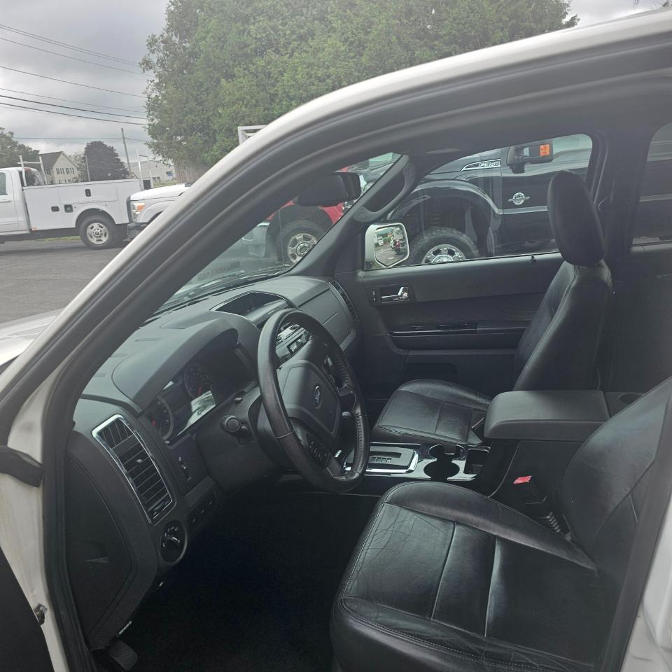 Ford Escape Limited 4WD 2011