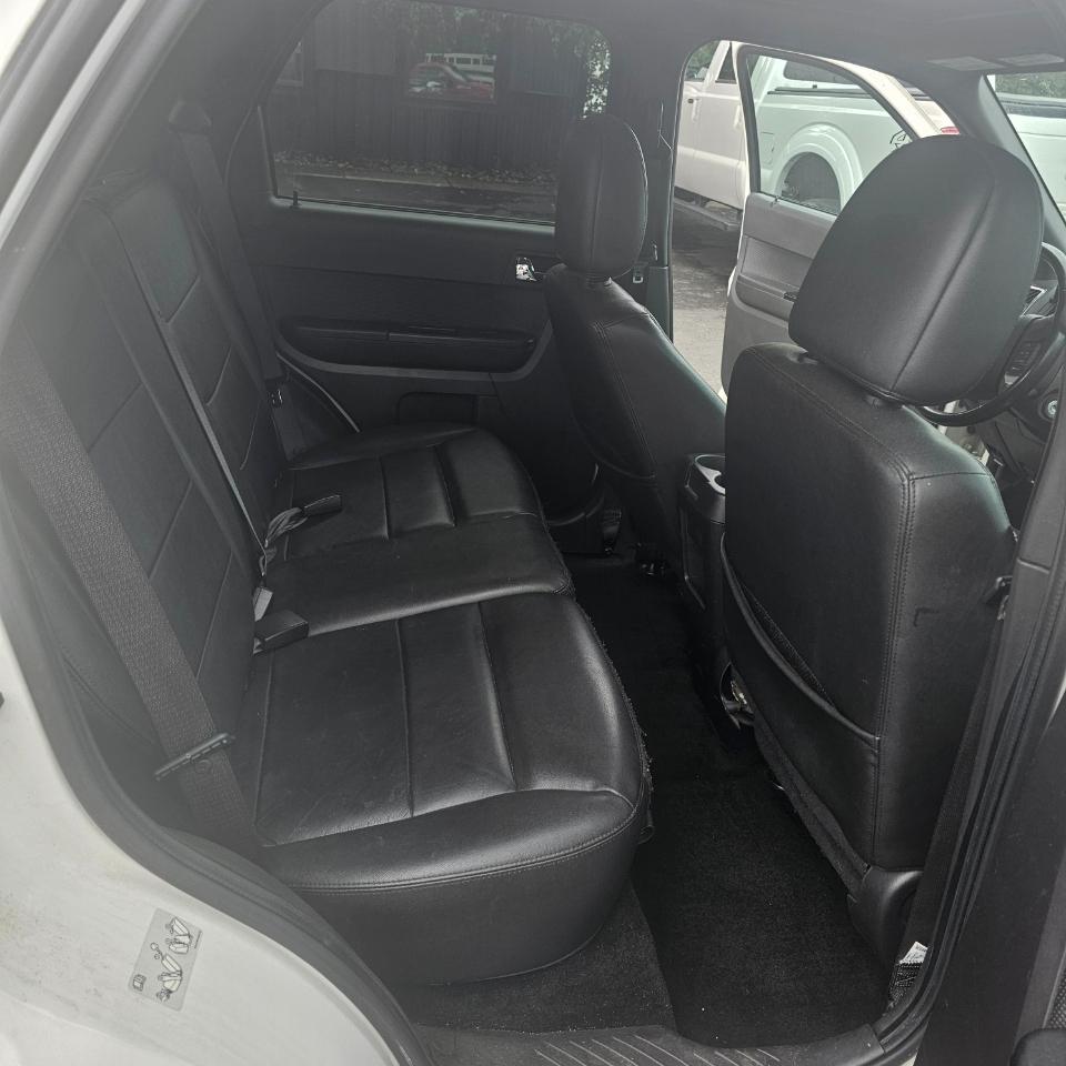 Ford Escape Limited 4WD 2011