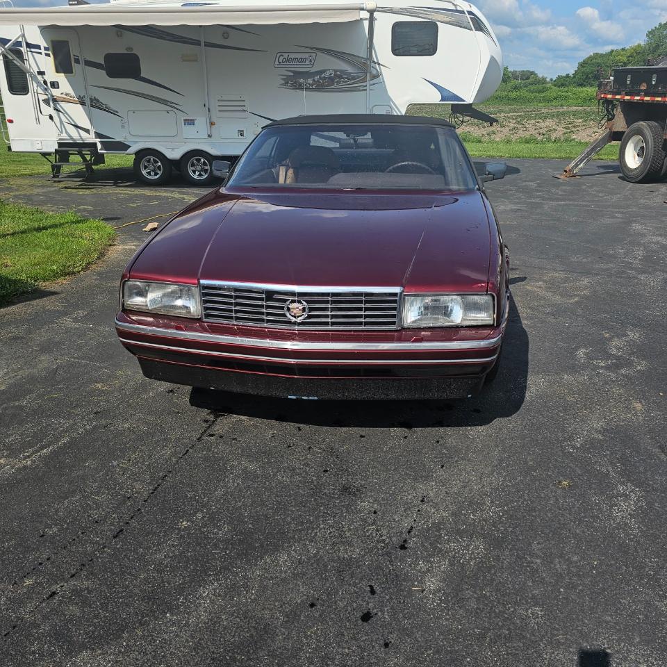 Cadillac Allante Base 1988