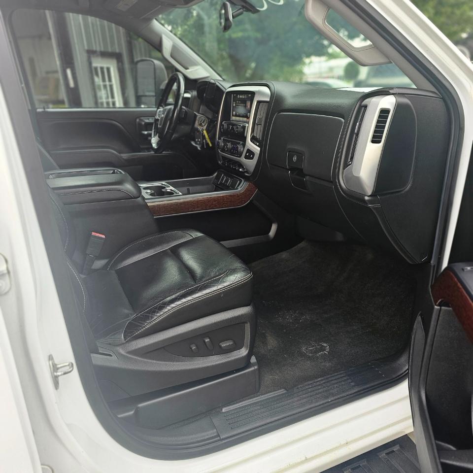 GMC Sierra 2500HD SLT Crew Cab 4WD 2015