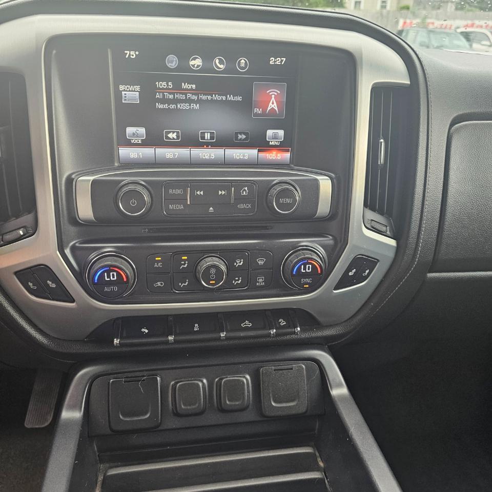 GMC Sierra 2500HD SLT Crew Cab 4WD 2015