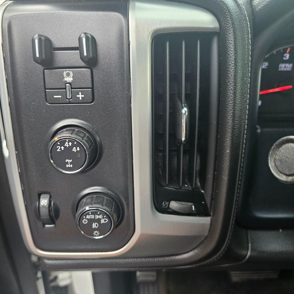 GMC Sierra 2500HD SLT Crew Cab 4WD 2015