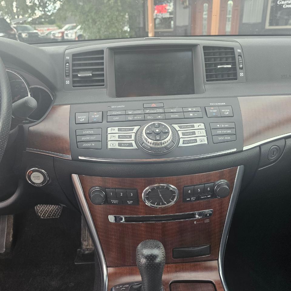Infiniti M 35 4WD 2008