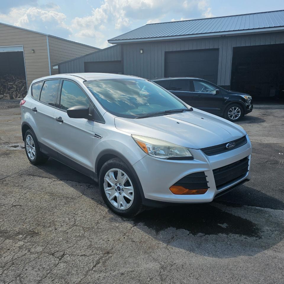Ford Escape S FWD 2015