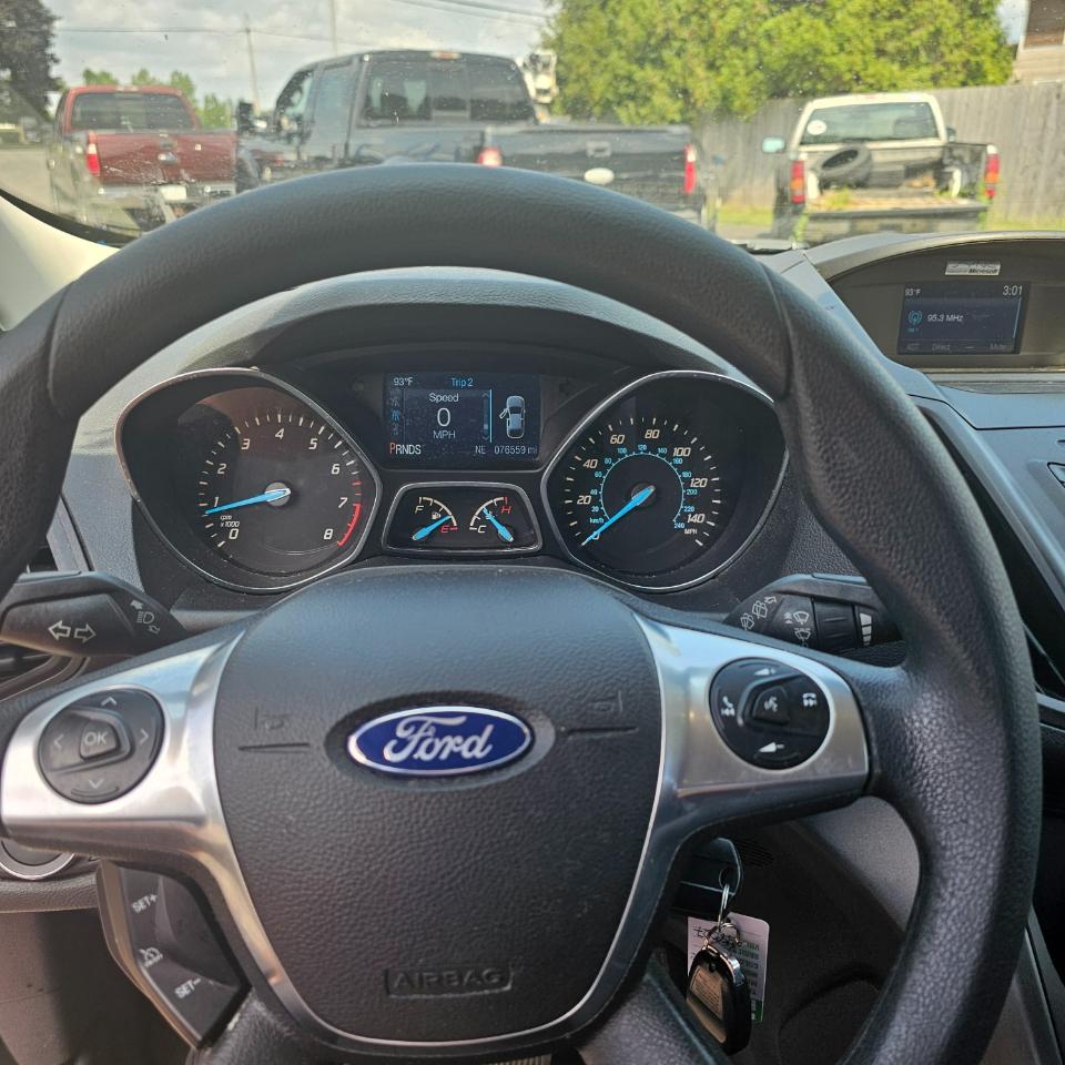 Ford Escape S FWD 2015