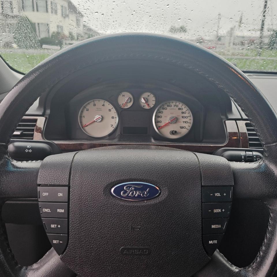 Ford Five Hundred Limited AWD 2007