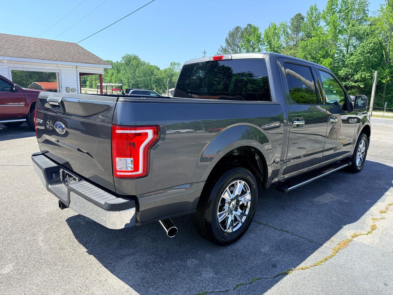 Ford F-150 XL SuperCrew 5.5-ft. Bed 2WD 2016