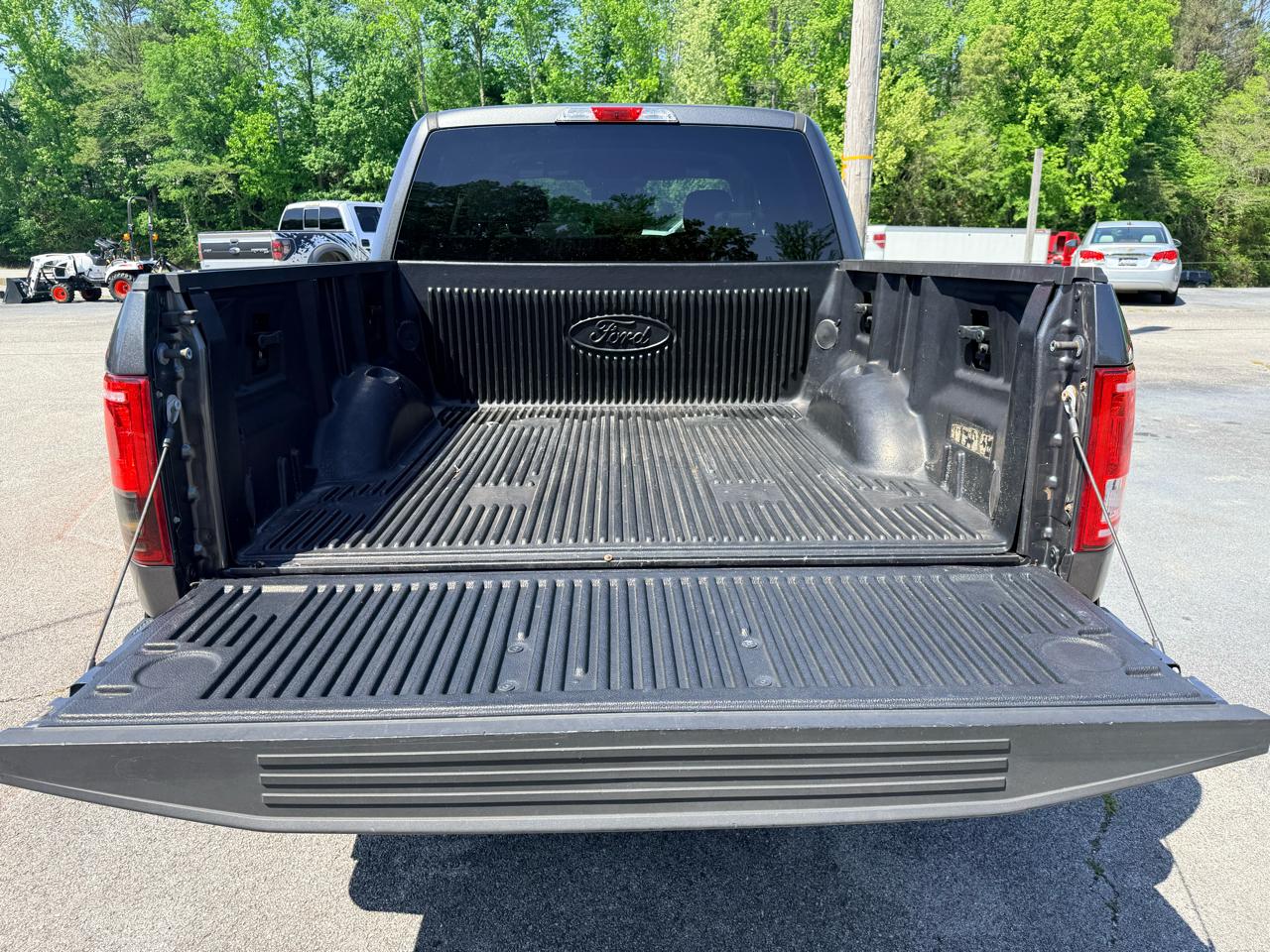 Ford F-150 XL SuperCrew 5.5-ft. Bed 2WD 2016