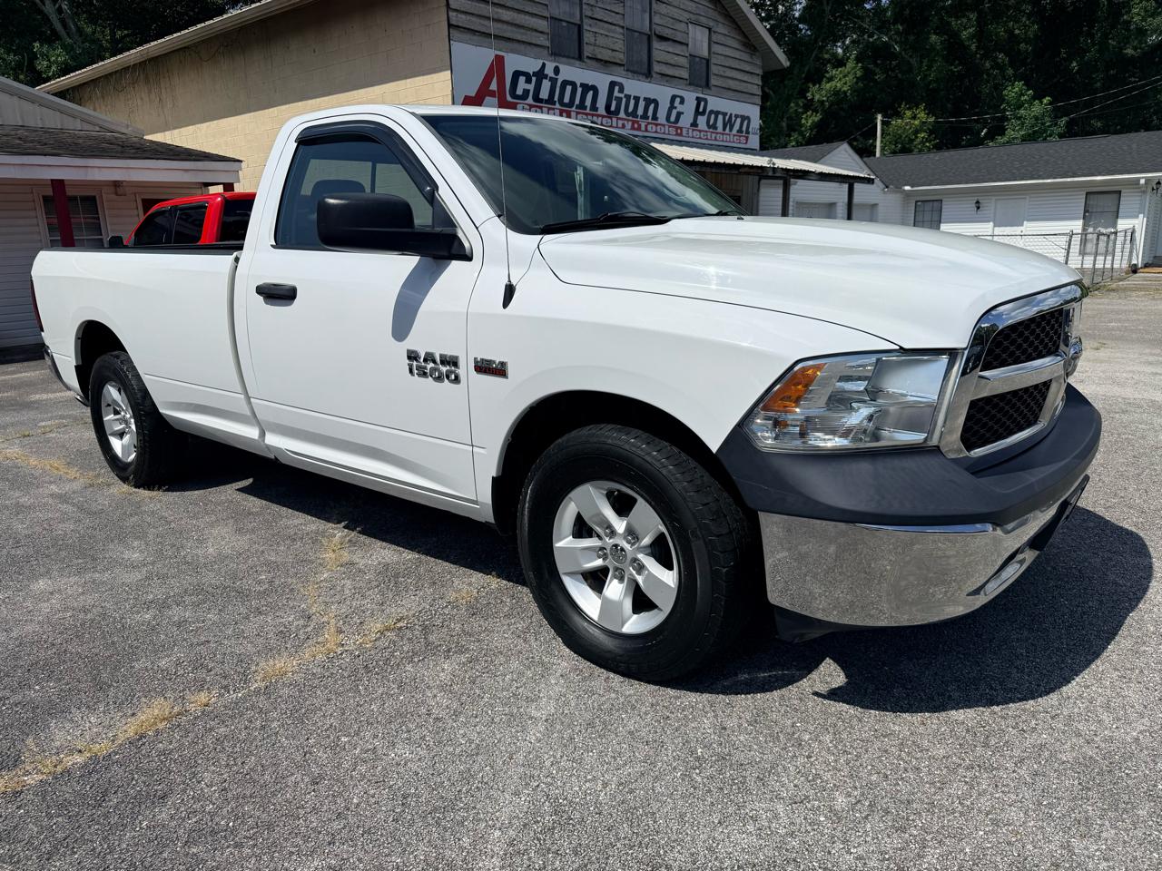 RAM 1500 2WD Reg Cab 120.5" ST 2018
