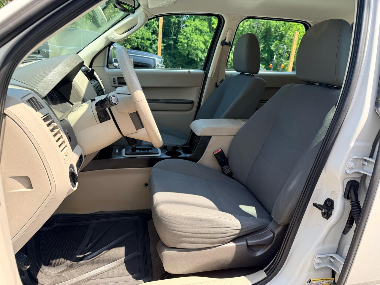 Ford Escape XLS FWD 2012