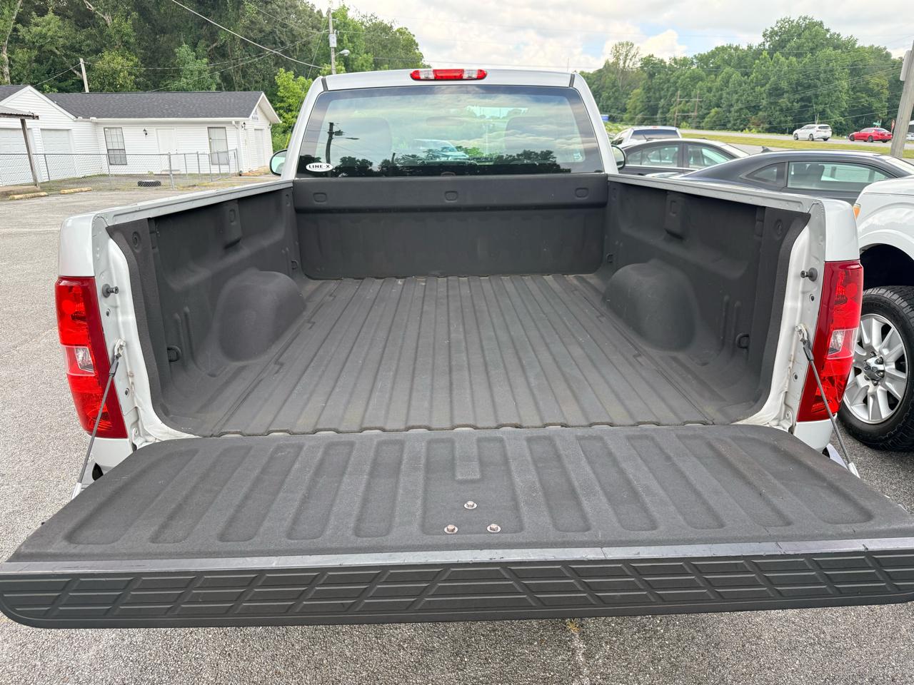 Chevrolet Silverado 1500 Work Truck 2WD 2011