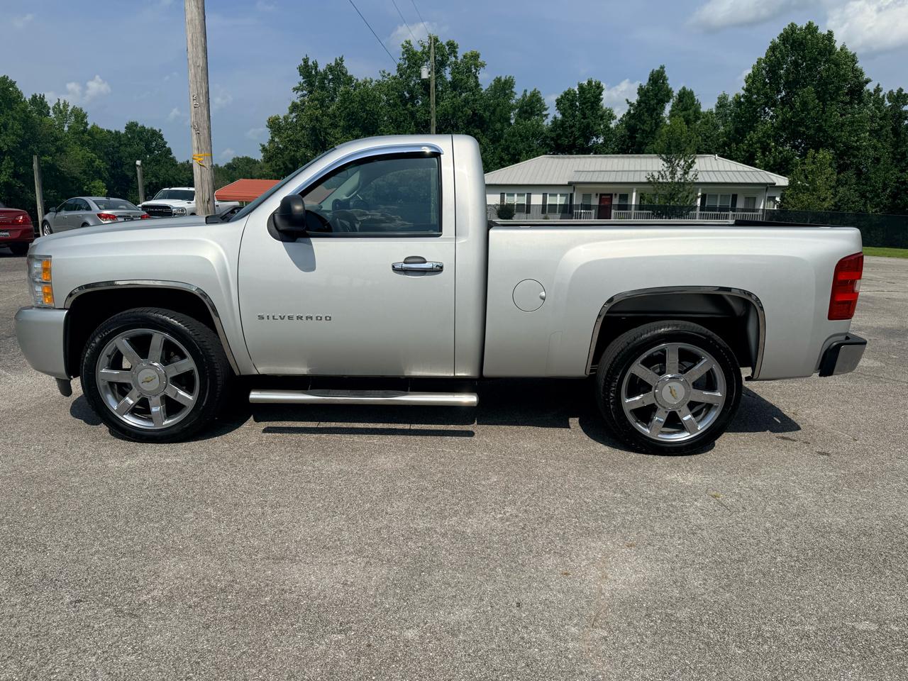 Chevrolet Silverado 1500 Work Truck 2WD 2011
