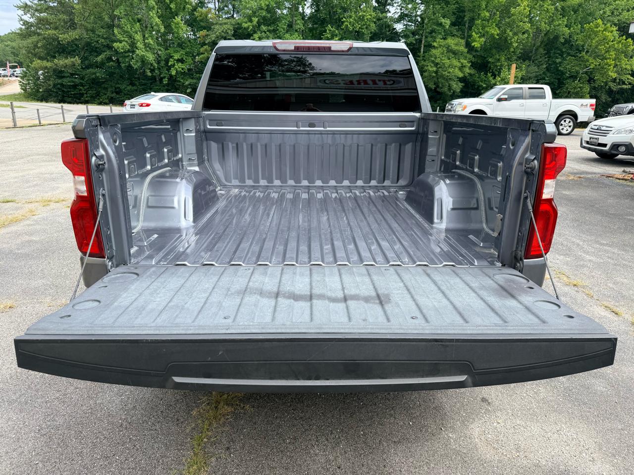 Chevrolet Silverado 1500 Custom Crew Cab Short Box 2WD 2021