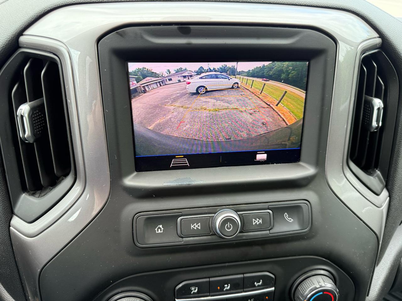 Chevrolet Silverado 1500 Custom Crew Cab Short Box 2WD 2021