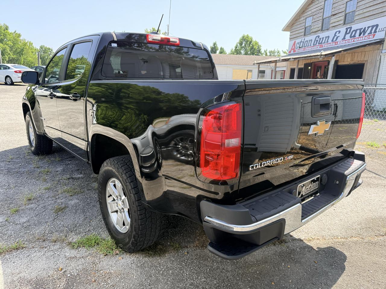 Chevrolet Colorado Work Truck Crew Cab 2WD Short Box 2017