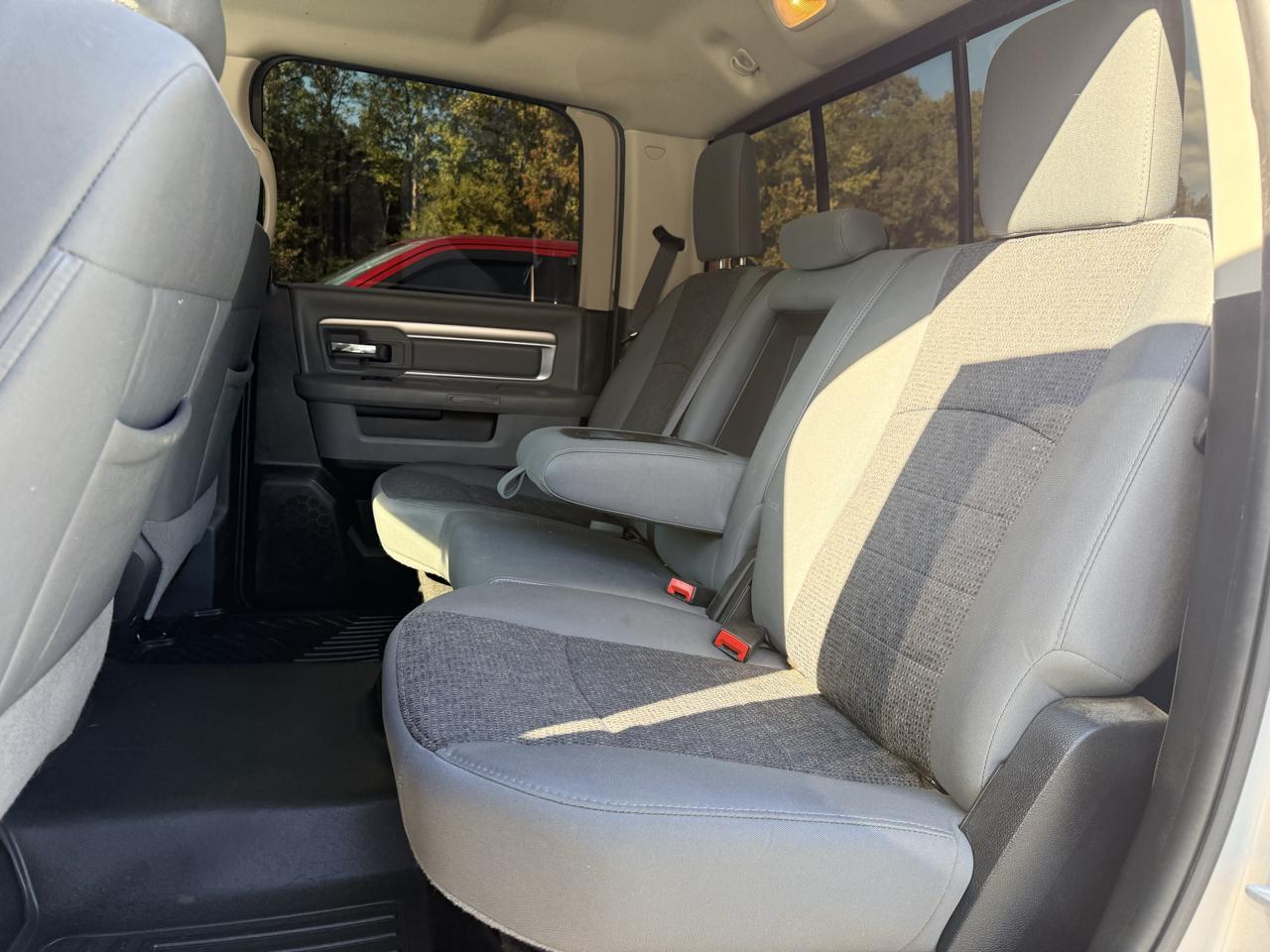 RAM 1500 Big Horn Crew Cab 4WD SWB 2018