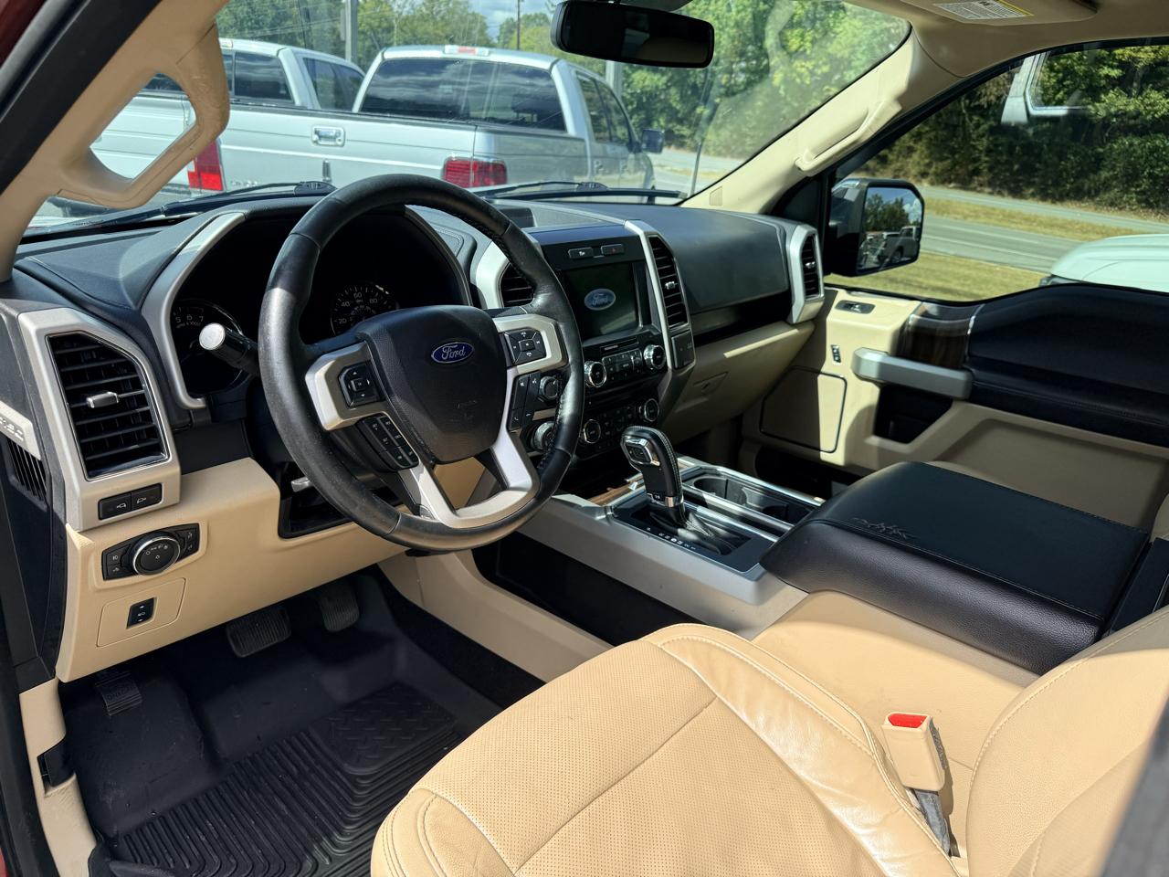Ford F-150 Lariat SuperCrew 5.5-ft. Bed 2WD 2017