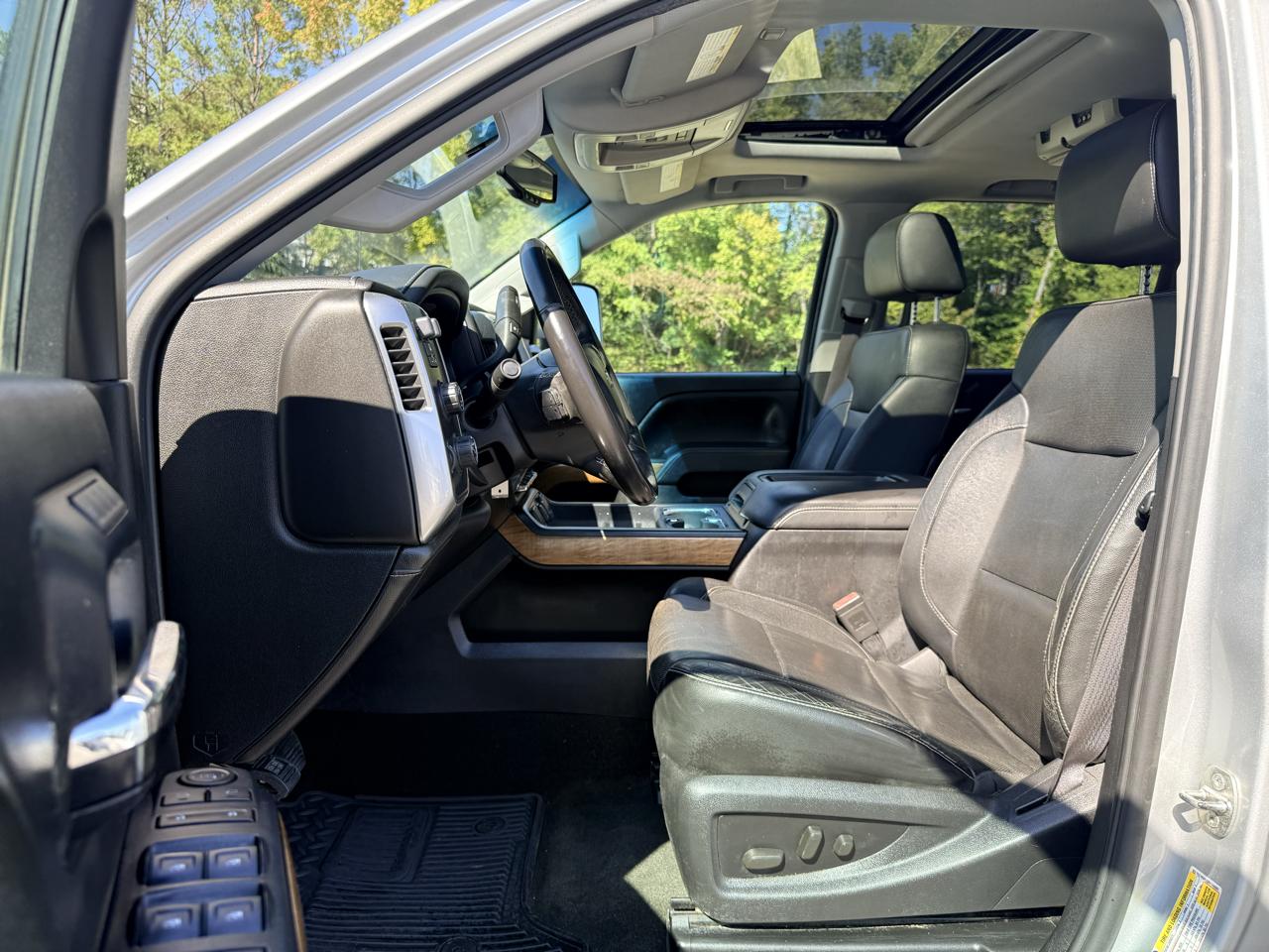 Chevrolet Silverado 2500HD LTZ Crew Cab Short Box 4WD 2015