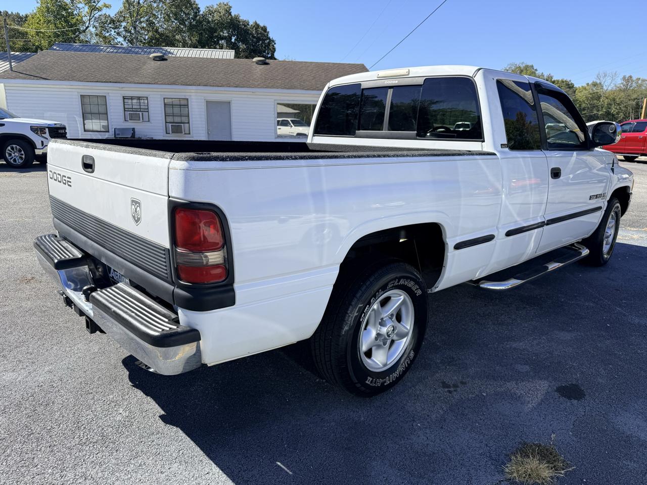 Dodge Ram 1500 Club Cab Short Bed 2WD 1999