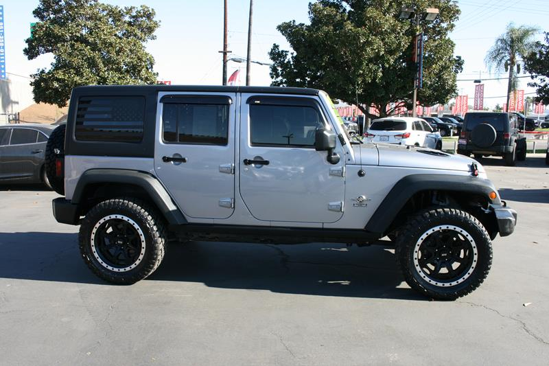 Jeep Wrangler Unlimited 4WD 4dr Freedom Edition *Ltd Avail* 2013
