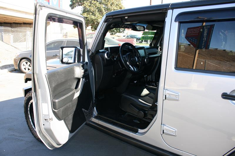 Jeep Wrangler Unlimited 4WD 4dr Freedom Edition *Ltd Avail* 2013