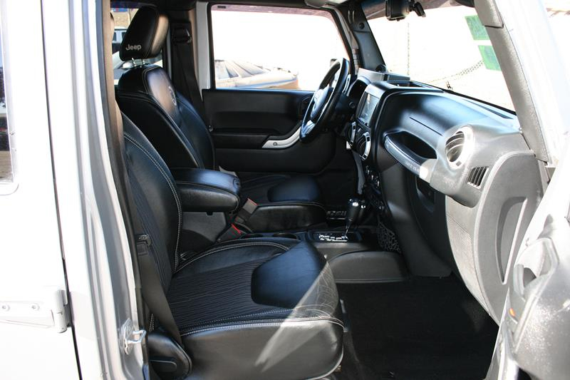 Jeep Wrangler Unlimited 4WD 4dr Freedom Edition *Ltd Avail* 2013