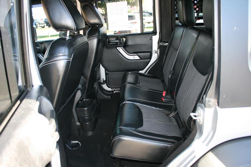 Jeep Wrangler Unlimited 4WD 4dr Freedom Edition *Ltd Avail* 2013