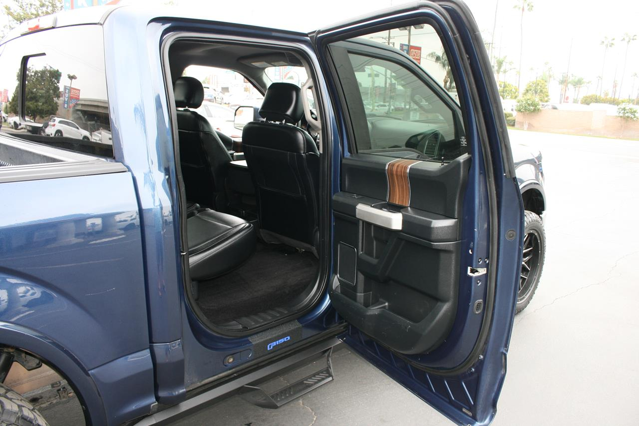 Ford F-150 2WD SuperCrew 145" Lariat 2015 Ford F-150 2WD SuperCrew 145" Lariat 2015