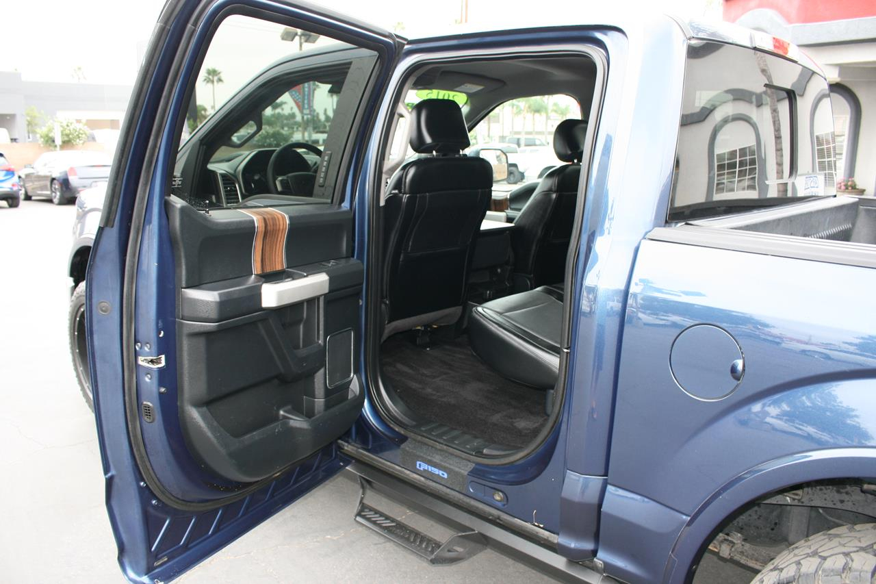 Ford F-150 2WD SuperCrew 145" Lariat 2015 Ford F-150 2WD SuperCrew 145" Lariat 2015
