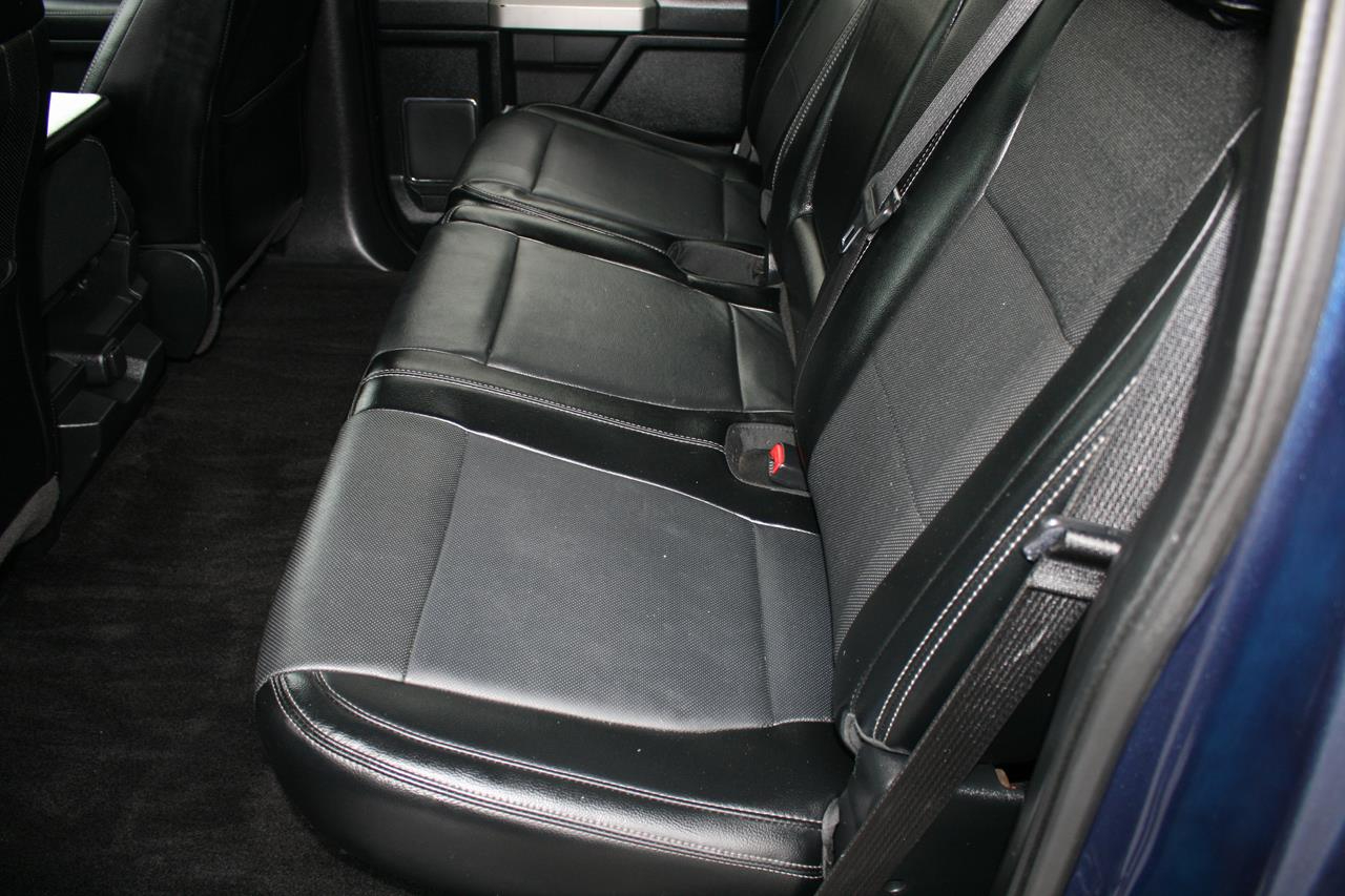 Ford F-150 2WD SuperCrew 145" Lariat 2015 Ford F-150 2WD SuperCrew 145" Lariat 2015