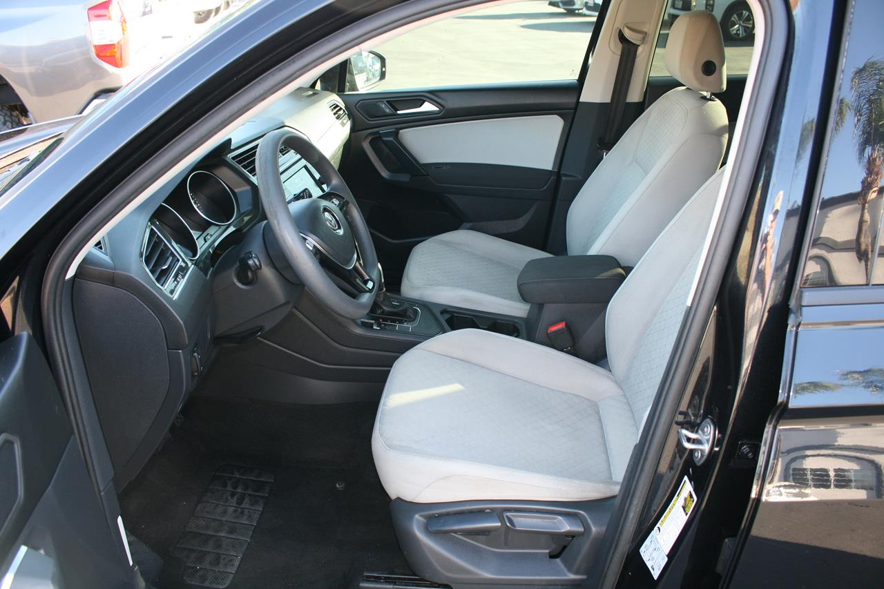 Volkswagen Tiguan 2.0T S FWD 2019 Volkswagen Tiguan 2.0T S FWD 2019