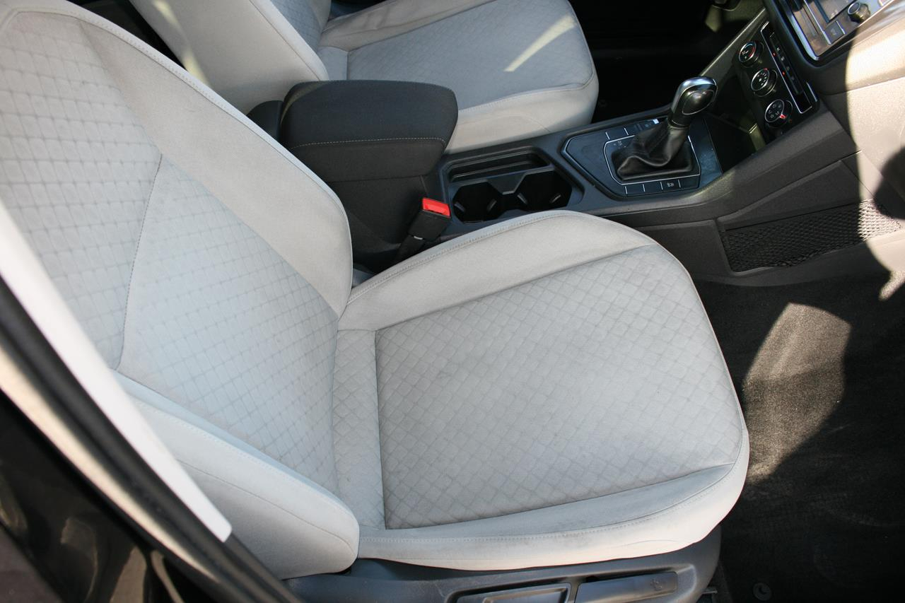 Volkswagen Tiguan 2.0T S FWD 2019 Volkswagen Tiguan 2.0T S FWD 2019