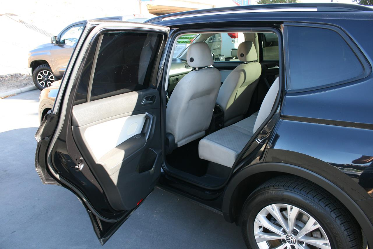 Volkswagen Tiguan 2.0T S FWD 2019 Volkswagen Tiguan 2.0T S FWD 2019