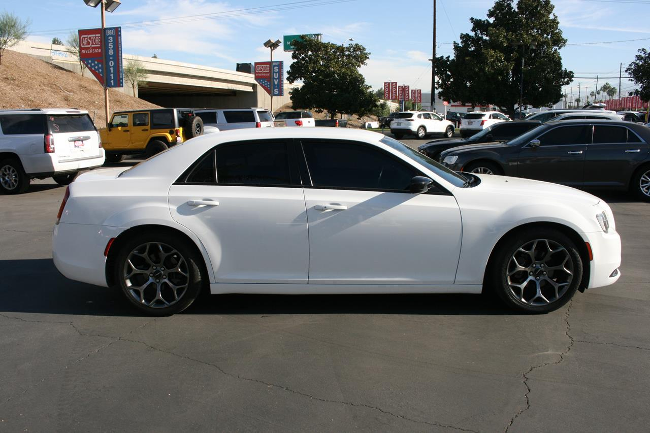 Chrysler 300 Touring RWD 2018 Chrysler 300 Touring RWD 2018