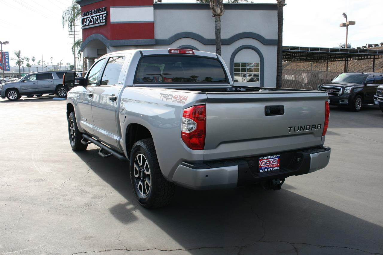 Toyota Tundra 4WD TRD Pro CrewMax 5.5' Bed 5.7L FFV (Natl) 2018