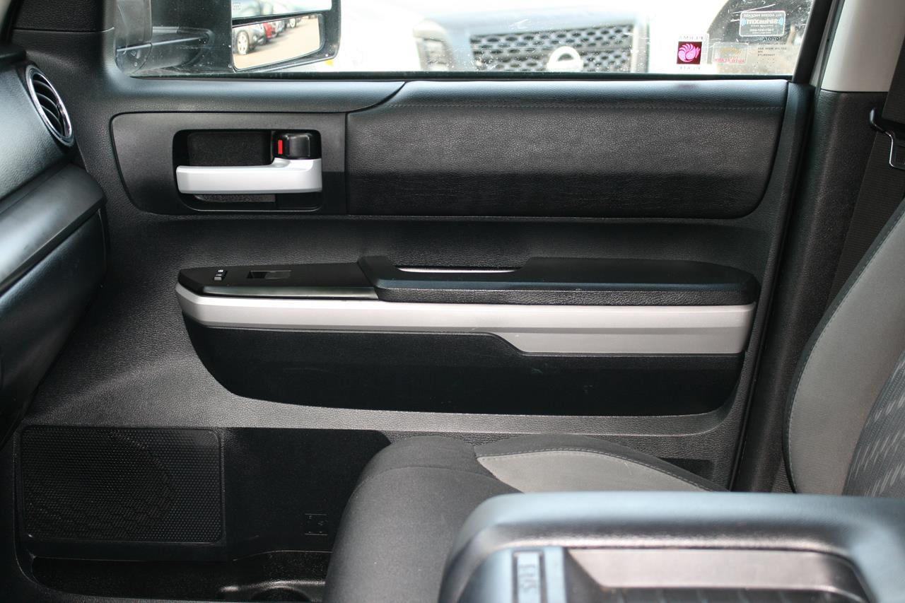 Toyota Tundra 4WD TRD Pro CrewMax 5.5' Bed 5.7L FFV (Natl) 2018