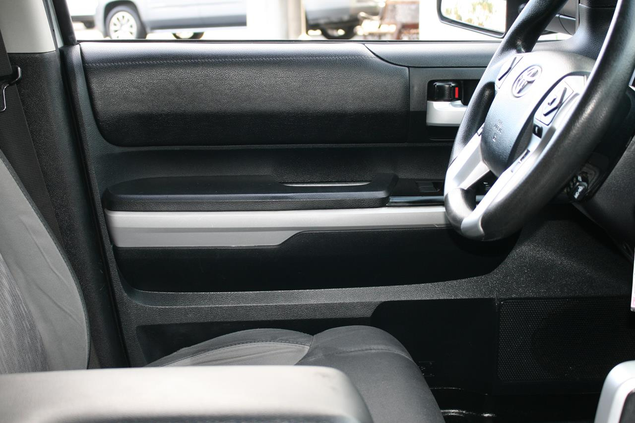 Toyota Tundra 4WD TRD Pro CrewMax 5.5' Bed 5.7L FFV (Natl) 2018