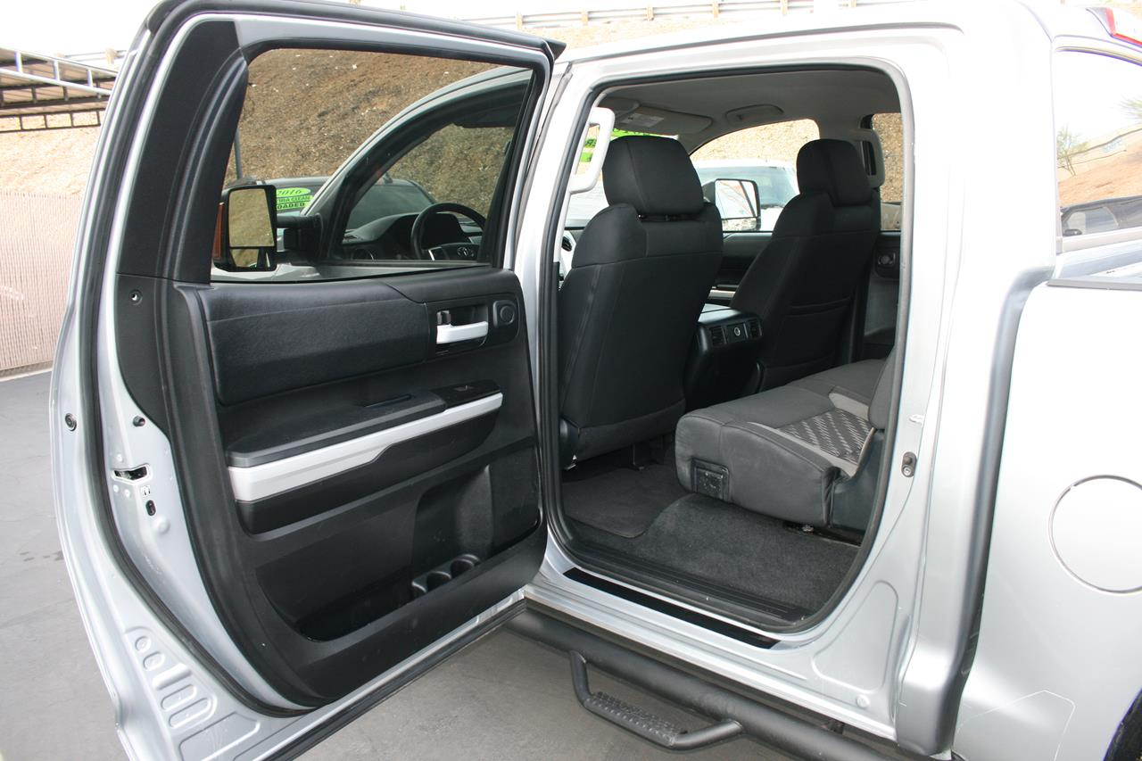 Toyota Tundra 4WD TRD Pro CrewMax 5.5' Bed 5.7L FFV (Natl) 2018