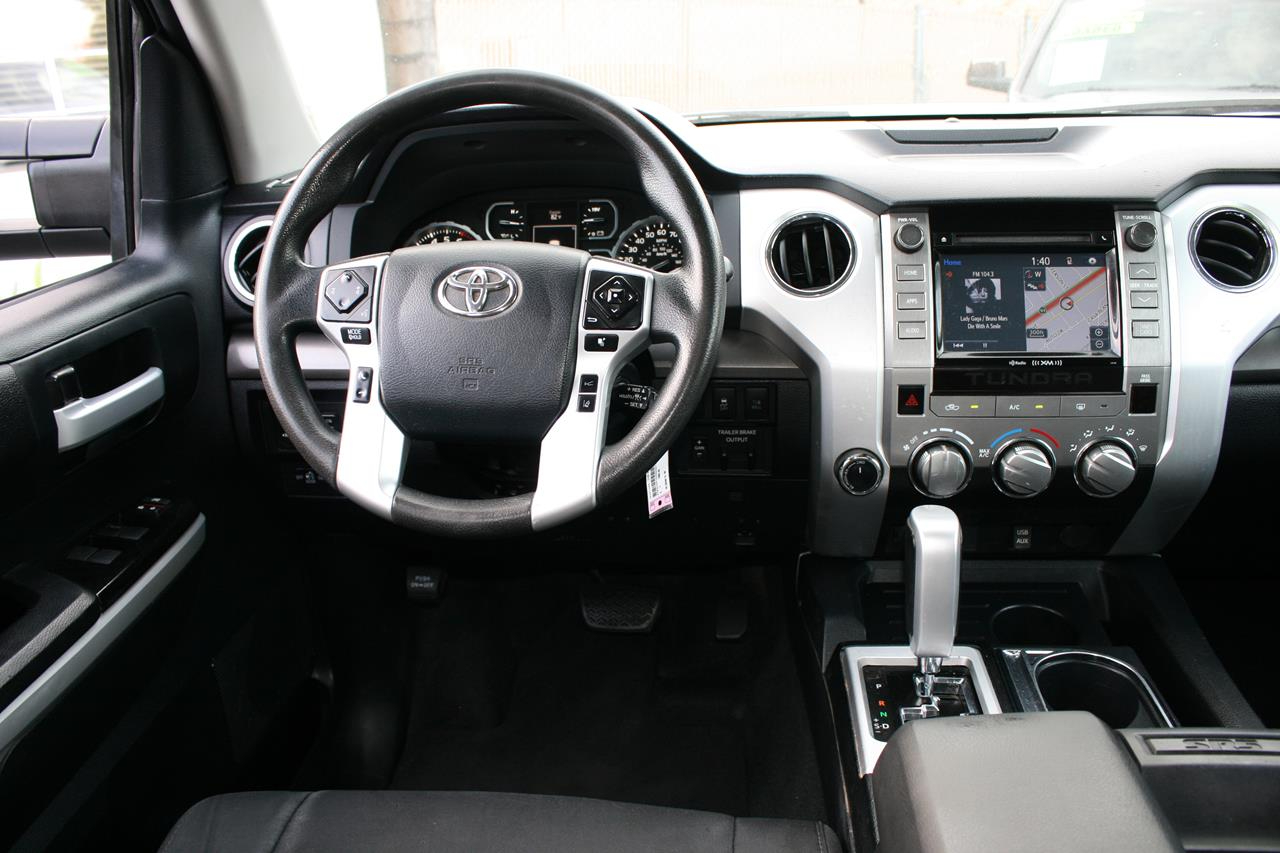 Toyota Tundra 4WD TRD Pro CrewMax 5.5' Bed 5.7L FFV (Natl) 2018