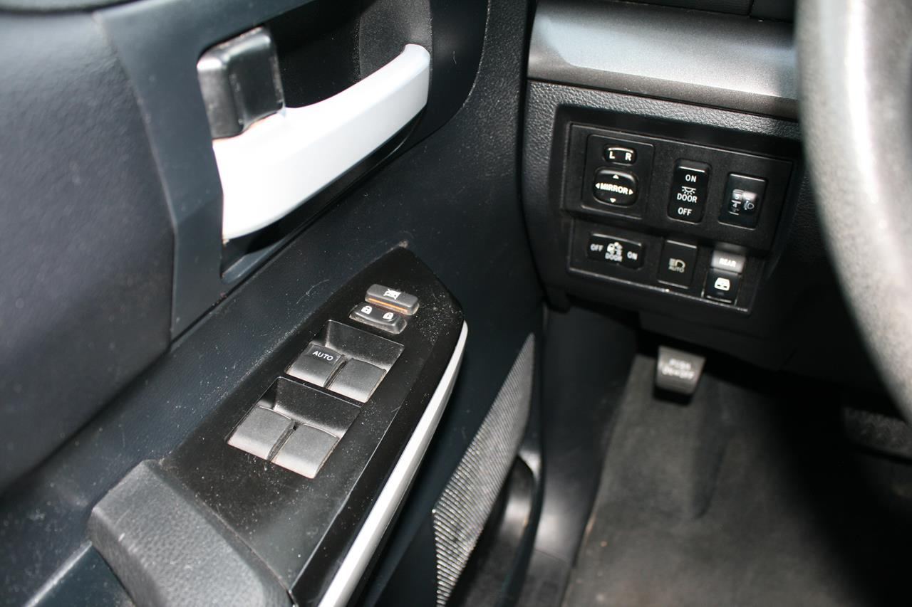 Toyota Tundra 4WD TRD Pro CrewMax 5.5' Bed 5.7L FFV (Natl) 2018