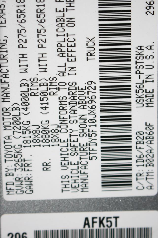 Toyota Tundra 4WD TRD Pro CrewMax 5.5' Bed 5.7L FFV (Natl) 2018