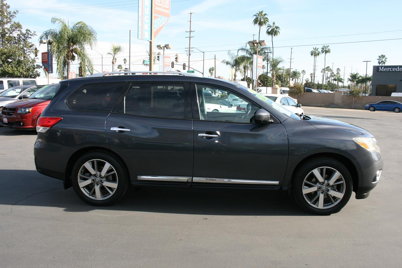 Nissan Pathfinder 2WD 4dr Platinum 2014