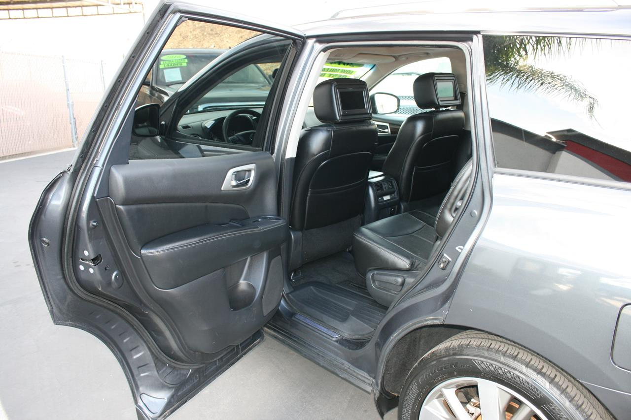 Nissan Pathfinder 2WD 4dr Platinum 2014