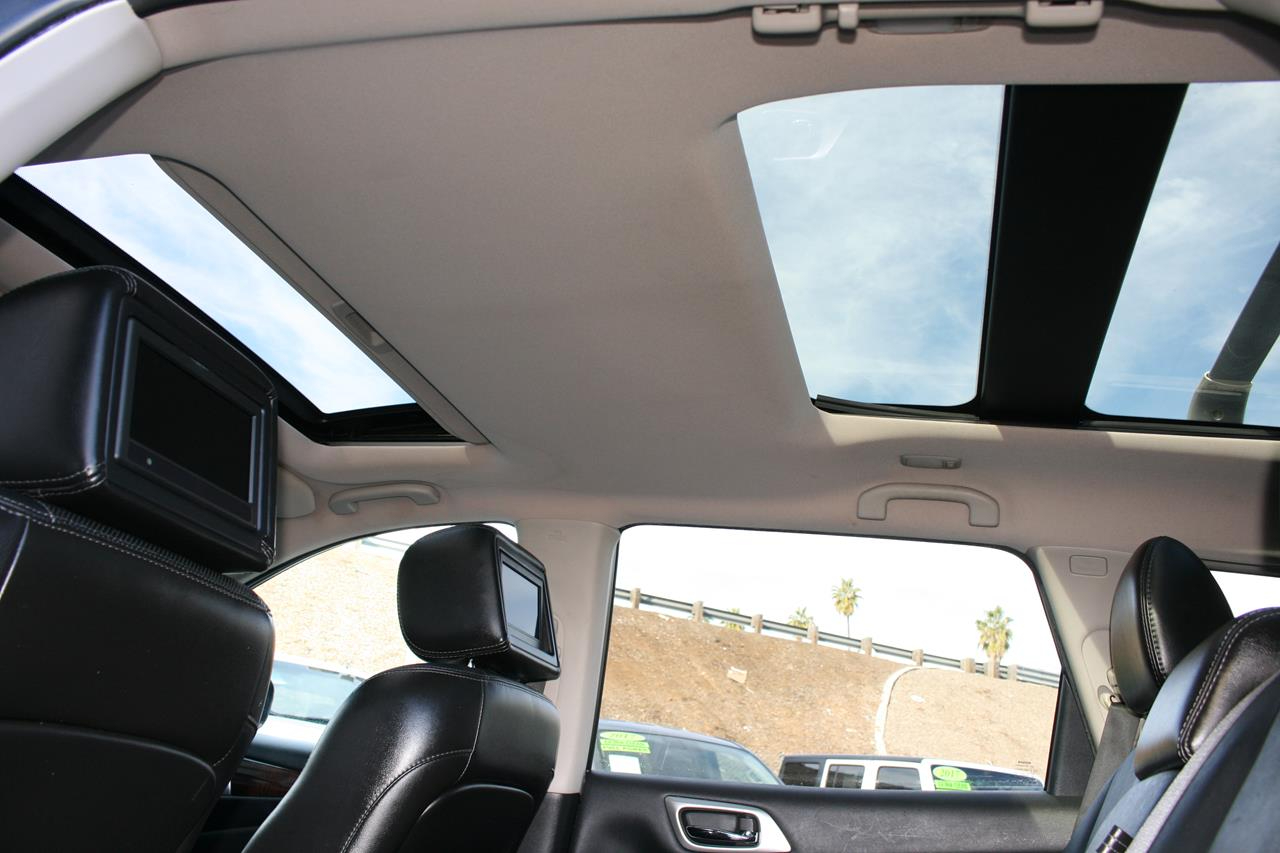 Nissan Pathfinder 2WD 4dr Platinum 2014