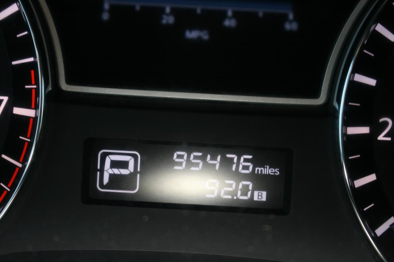 Nissan Pathfinder 2WD 4dr Platinum 2014