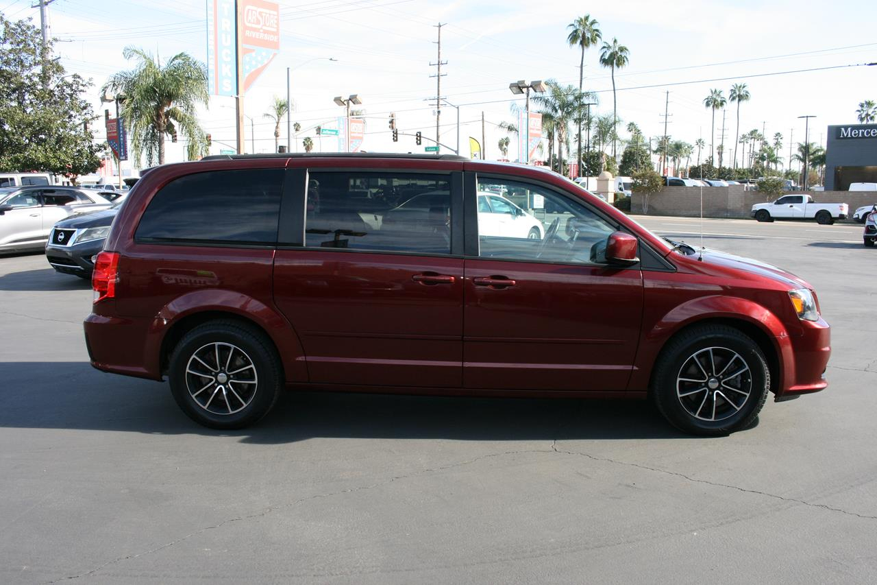 Dodge Grand Caravan GT Wagon Fleet 2017