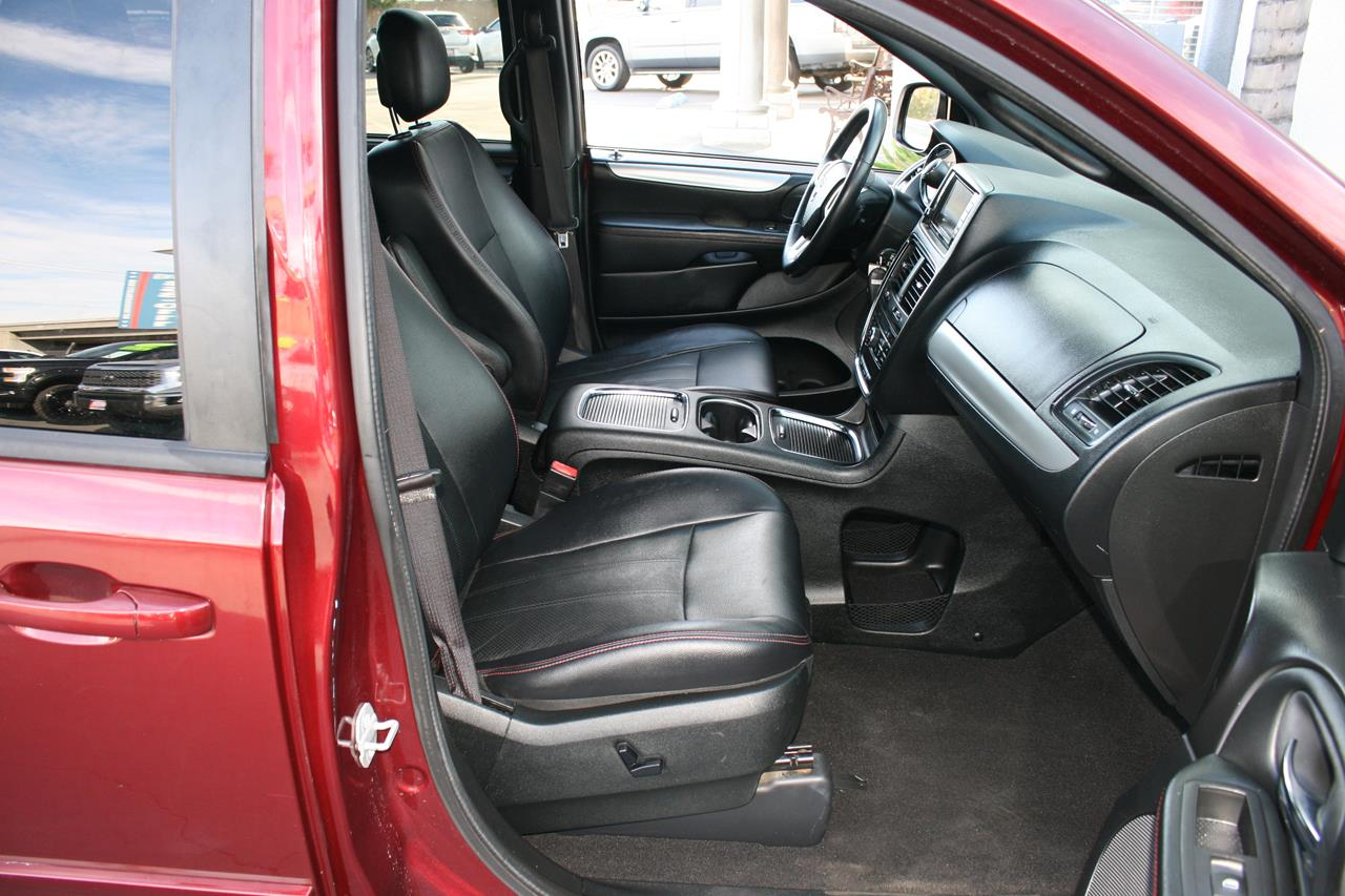 Dodge Grand Caravan GT Wagon Fleet 2017